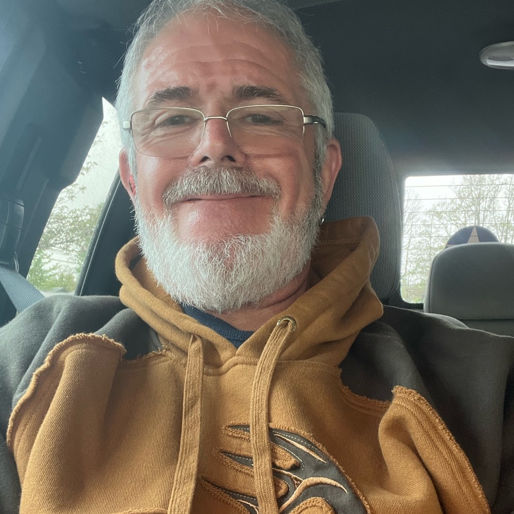 Meet your Posher, Tom